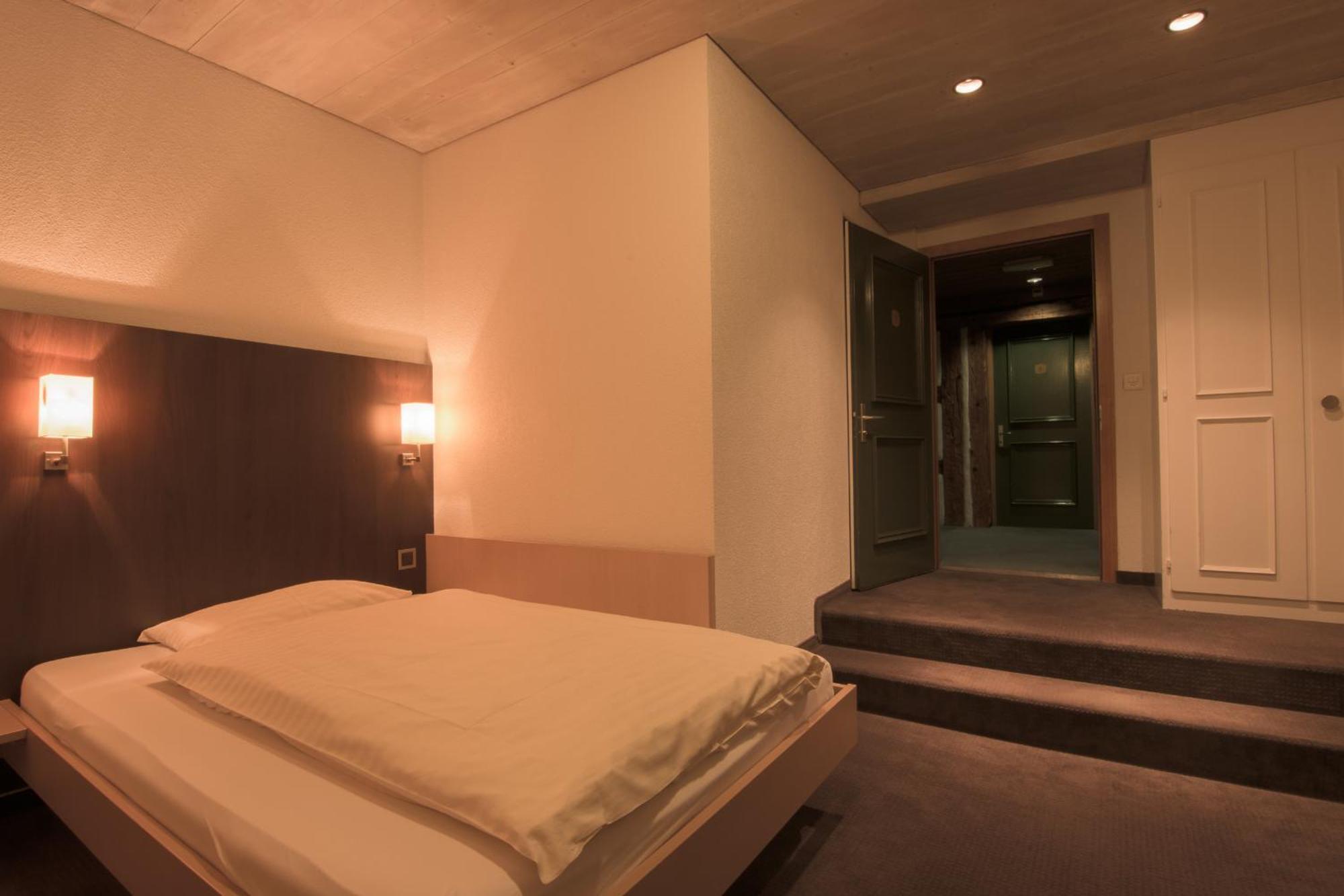 Hotel Zum Goldenen Kreuz Фрауэнфельд Номер фото