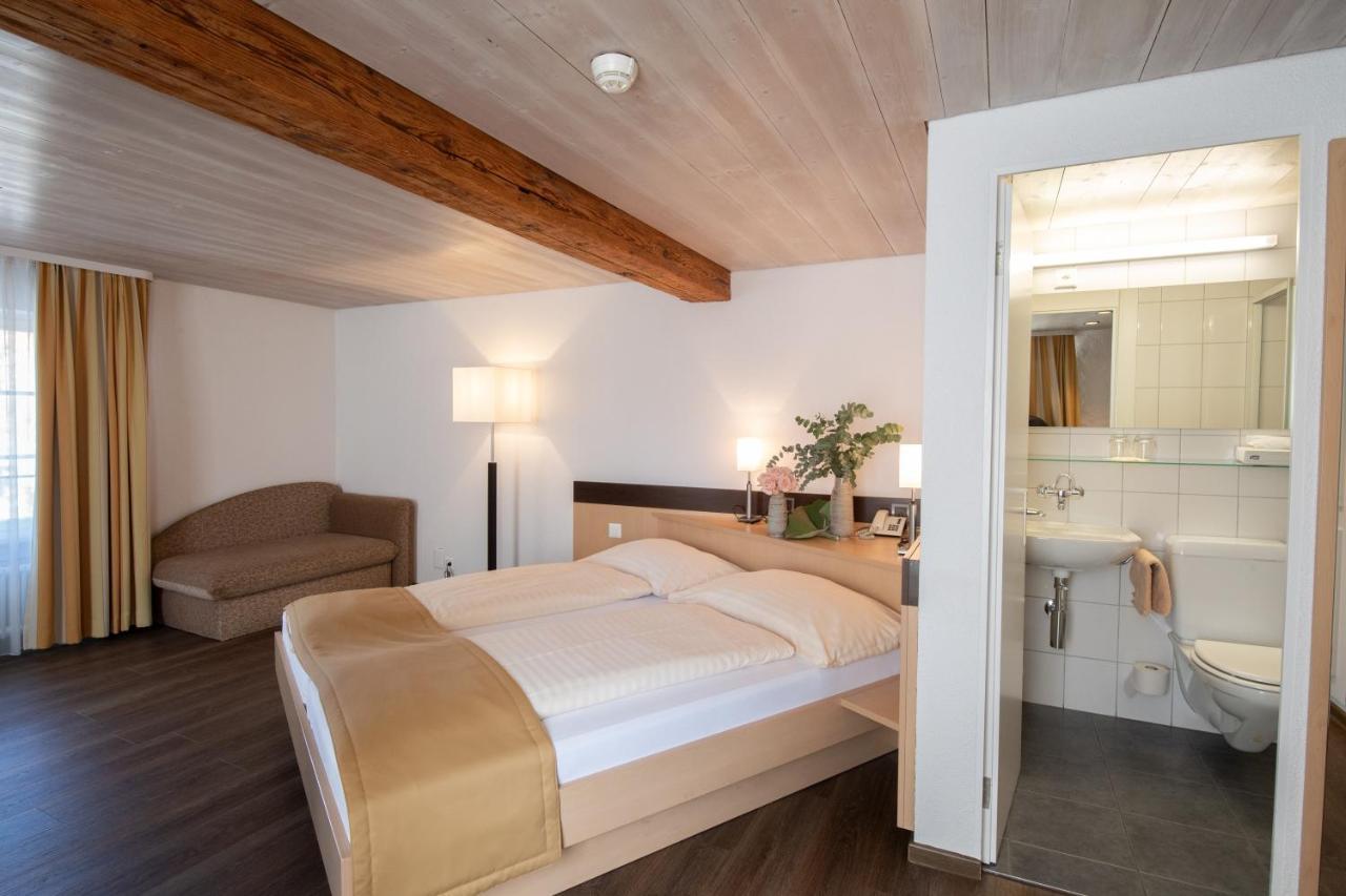 Hotel Zum Goldenen Kreuz Фрауэнфельд Экстерьер фото