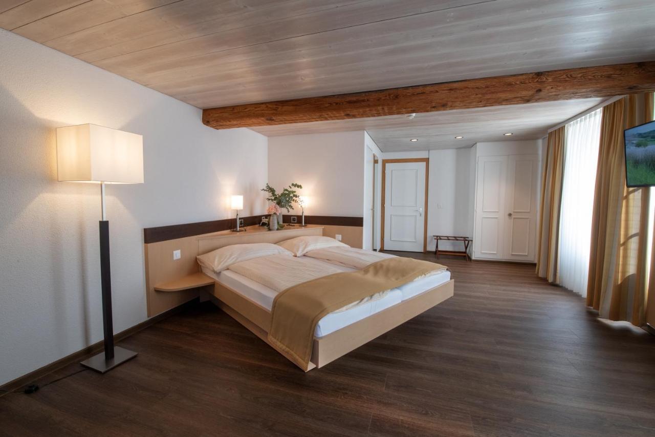 Hotel Zum Goldenen Kreuz Фрауэнфельд Экстерьер фото